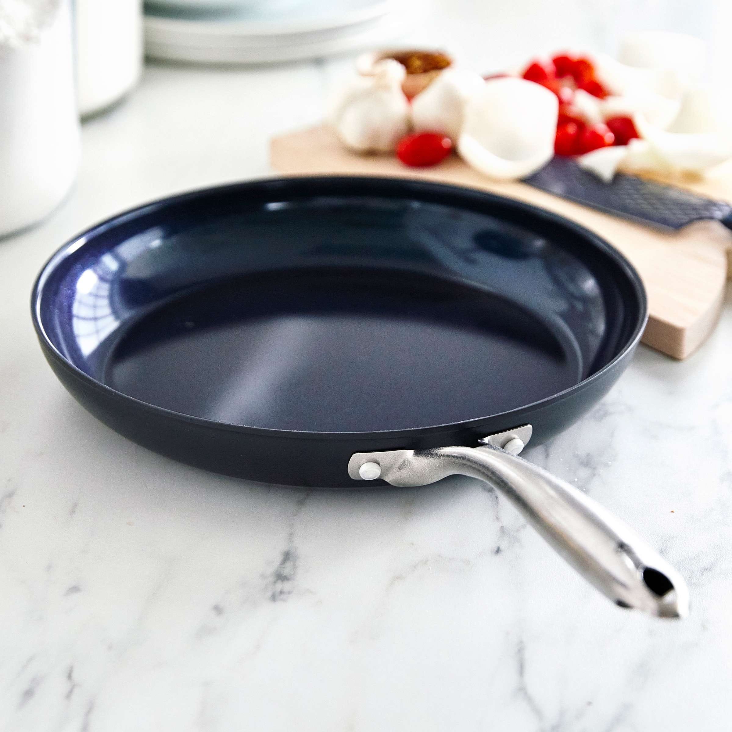 https://ak1.ostkcdn.com/images/products/is/images/direct/6cc4269dbe65be66a43999ae7529382521989a75/Blue-Diamond-Hard-Anodized-Toxin-Free-Ceramic-Nonstick-Dishwasher%2C-Oven%2C-Broiler%2C-Metal-Utensil-Safe-Frying-Pan%2C-10%22.jpg
