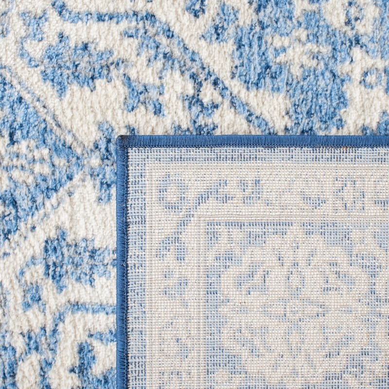 SAFAVIEH Brentwood Þordis Oriental Medallion Rug