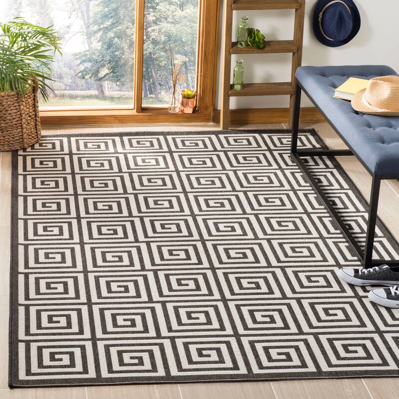SAFAVIEH Linden Cathy Indoor/ Outdoor Waterproof Patio Backyard Rug - 4' x 6' - Light Grey/Charcoal
