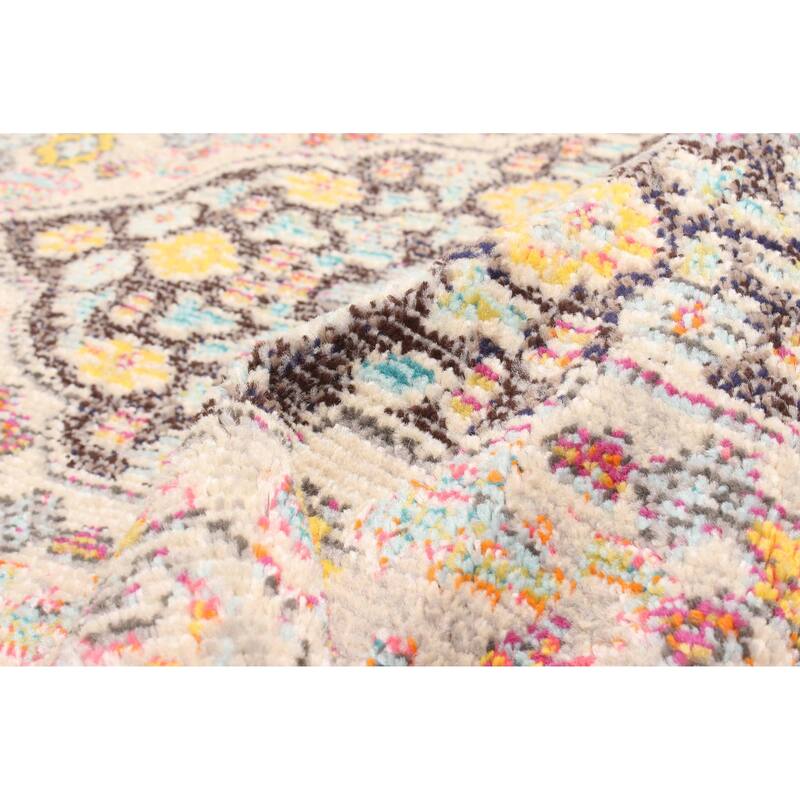 ECARPETGALLERY Machine Made Lea Ivory Area Rug