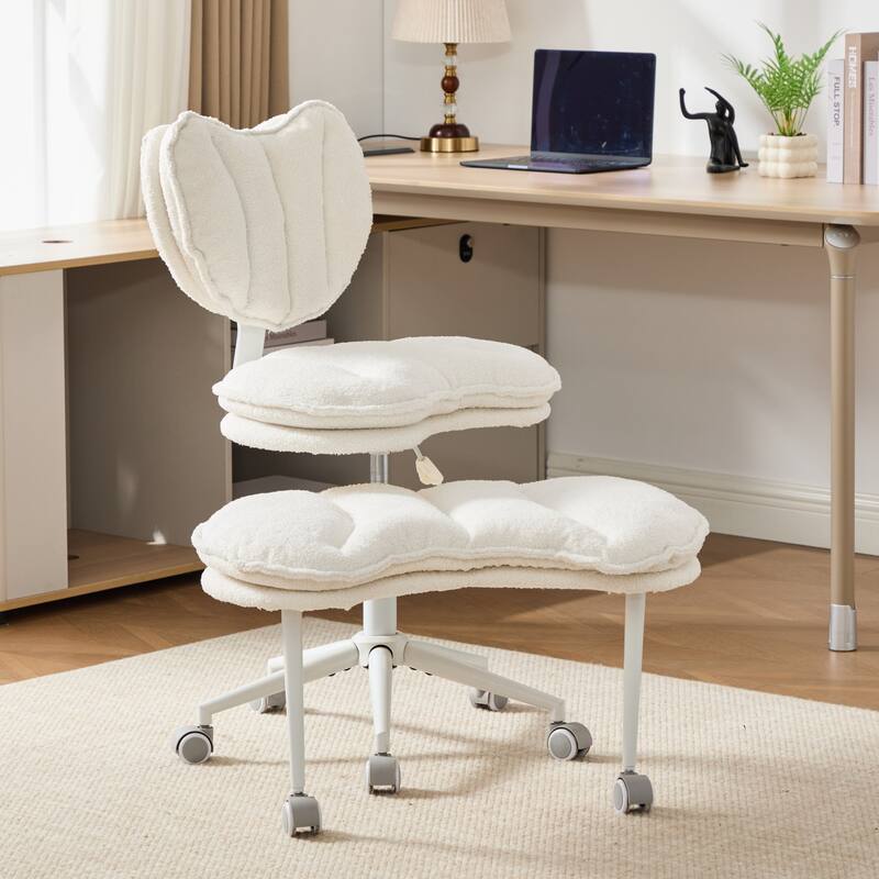 Roomfitters Sherpa Office Chair with Heart Shaped Back and Adjustable Height, Cute Aesthetic Swivel Desk Chair, Ivory