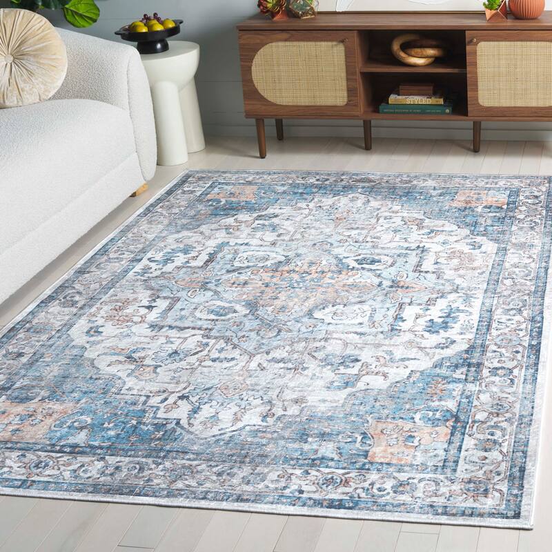 SAFAVIEH Orlando Kathern Traditional Rug - 4' x 6' - Blue/Beige
