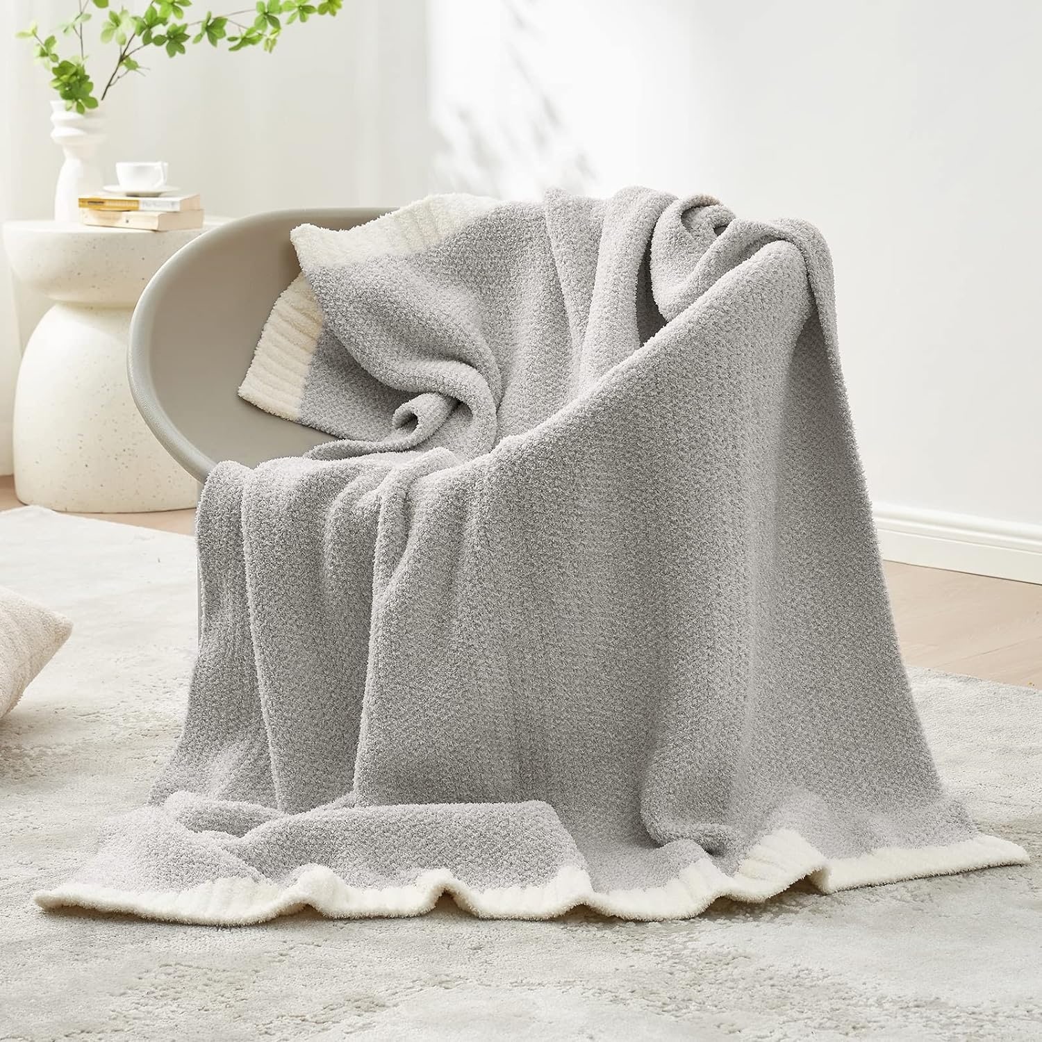 Super soft warm throw blanket