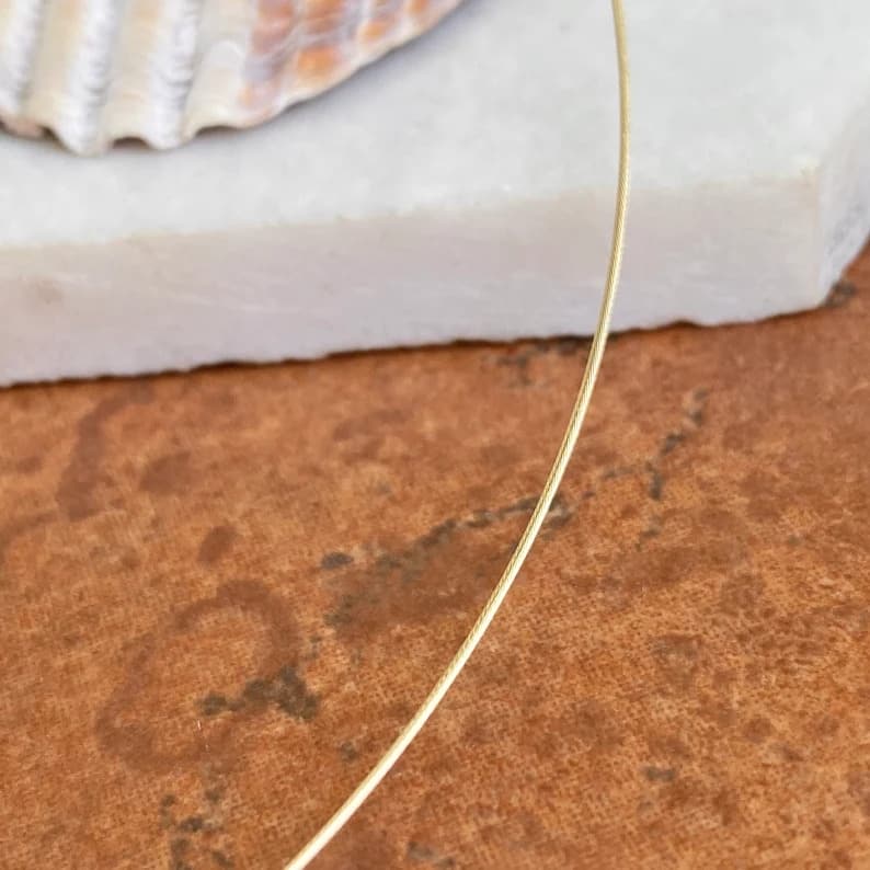 Curata 14K Yellow Gold Dainty 0.5mm Twist Cable Collar Wire Choker Necklace