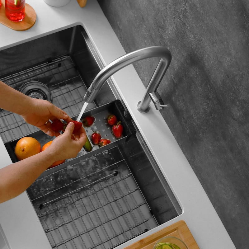 Single Handle Pull-Down Sprayer Kitchen Faucet K-141 - Height: 17.25" Spout H: 9" Spout R: 9"