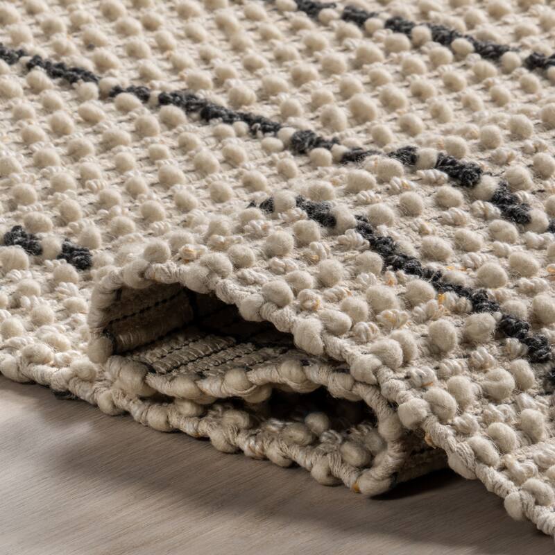 Nuloom Sherrell Modern High/Low Tassel Area Rug