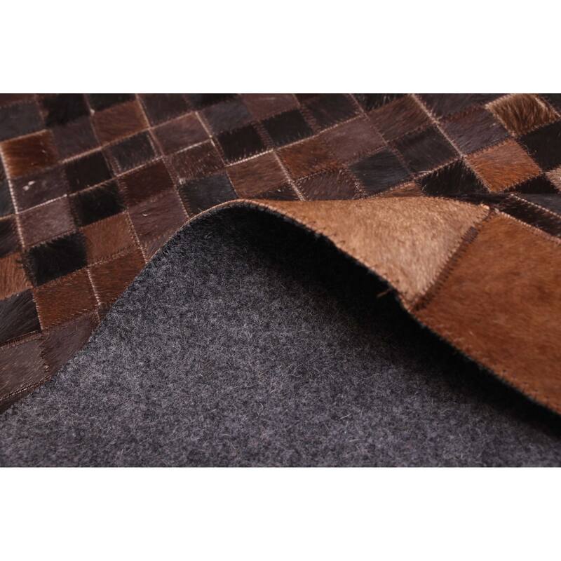 ECARPETGALLERY Handmade Cowhide Patchwork Dark Brown Leather Rug - 5'0 x 5'0