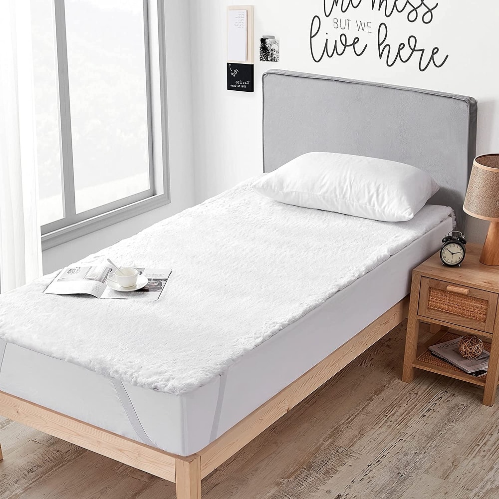 Chunky Bunny - Coma Inducer® Bed Topper - White