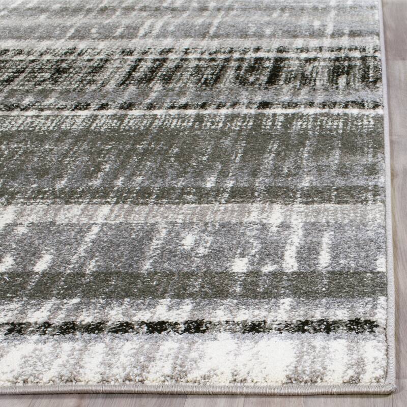 SAFAVIEH Evoke Karrie Distressed Vintage Boho Rug