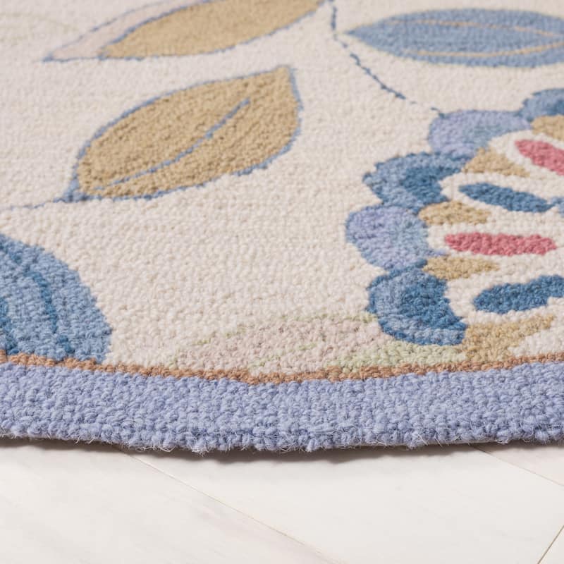 SAFAVIEH Handmade Chelsea Lily Pad French Country Wool Rug