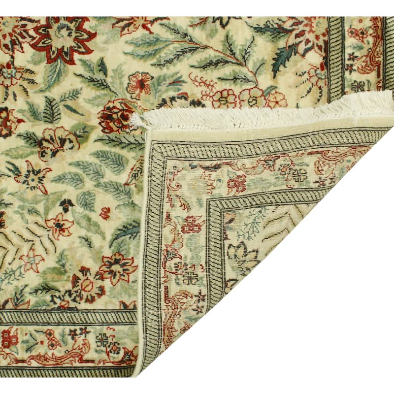 Pak-Persian Elianne Ivory /Lt. Green Runner - 2'8" x 9'11"