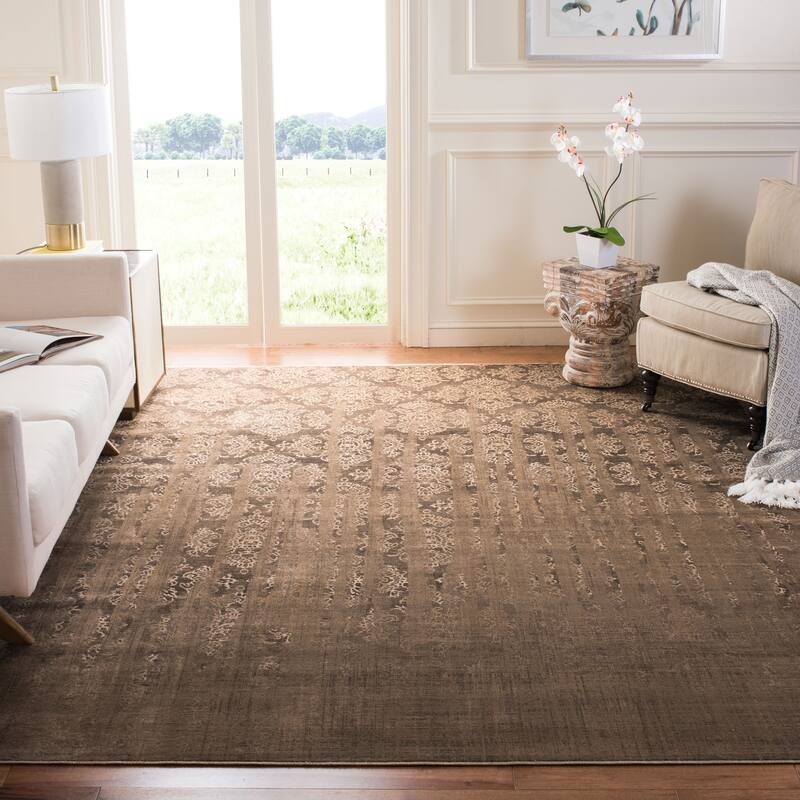 SAFAVIEH Vintage Distressed Boho Neliana Oriental Rug - 6'7" x 9'2" - Mouse - Rectangle