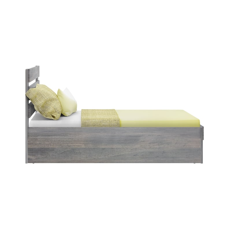 Max and Lily Farmhouse Full Bed with Plank Headboard and Trundle