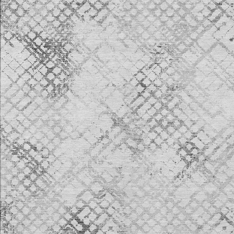 HomeRoots Geometric Transitional Rectangle Outdoor Rug