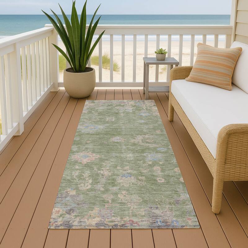 Machine Washable Indoor/ Outdoor Vintage Traditional Chantille Rug - Aloe - 2'3" x 7'6"