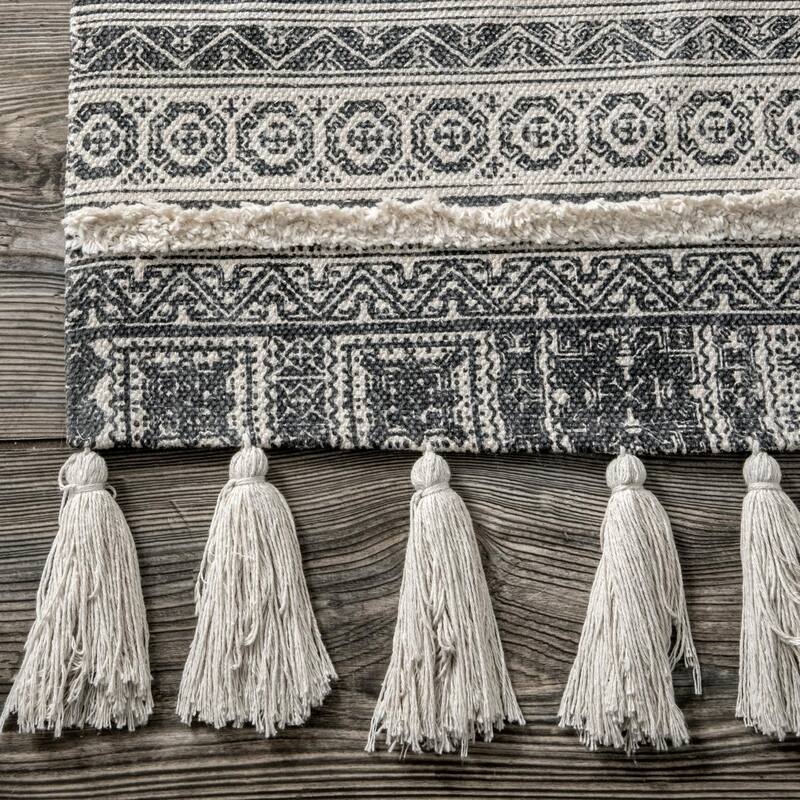 Nuloom Rasmus Greek Frieze Stripes Area Rug