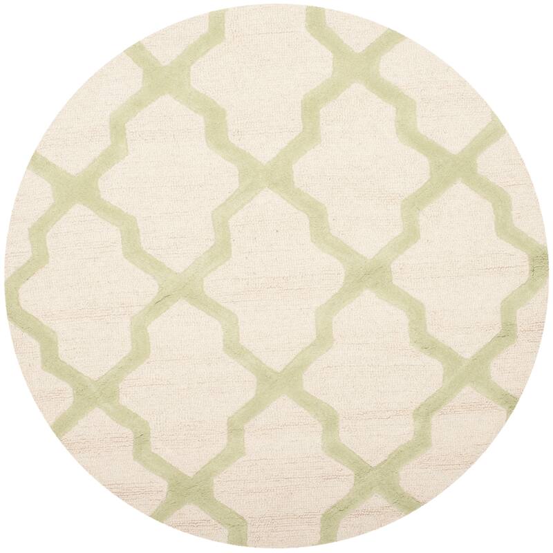 SAFAVIEH Handmade Cambridge Eirny Moroccan Trellis Wool Rug - 4' Round - Ivory/Light Green