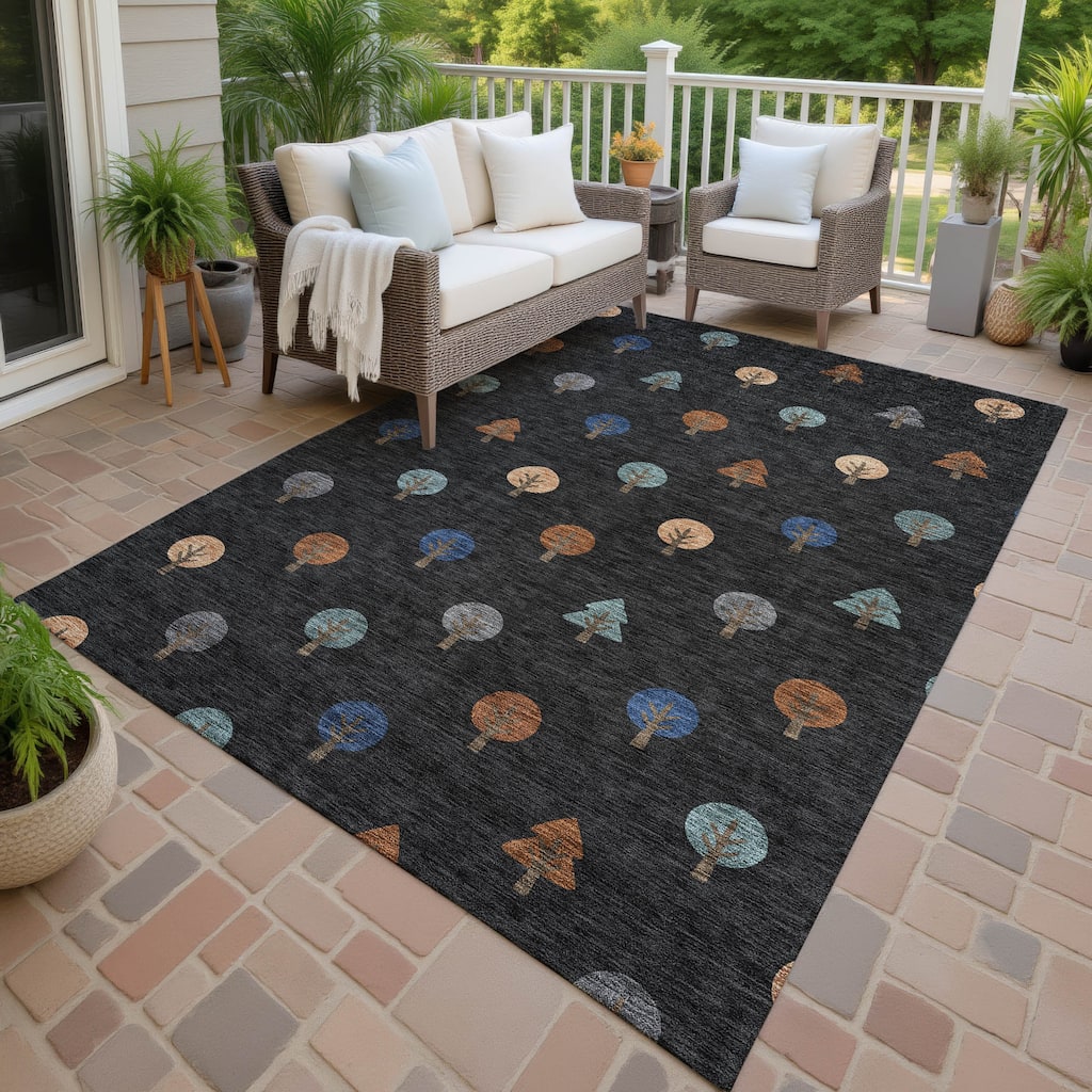 Machine Washable Indoor/ Outdoor Modern Mulvane Chantille Rug