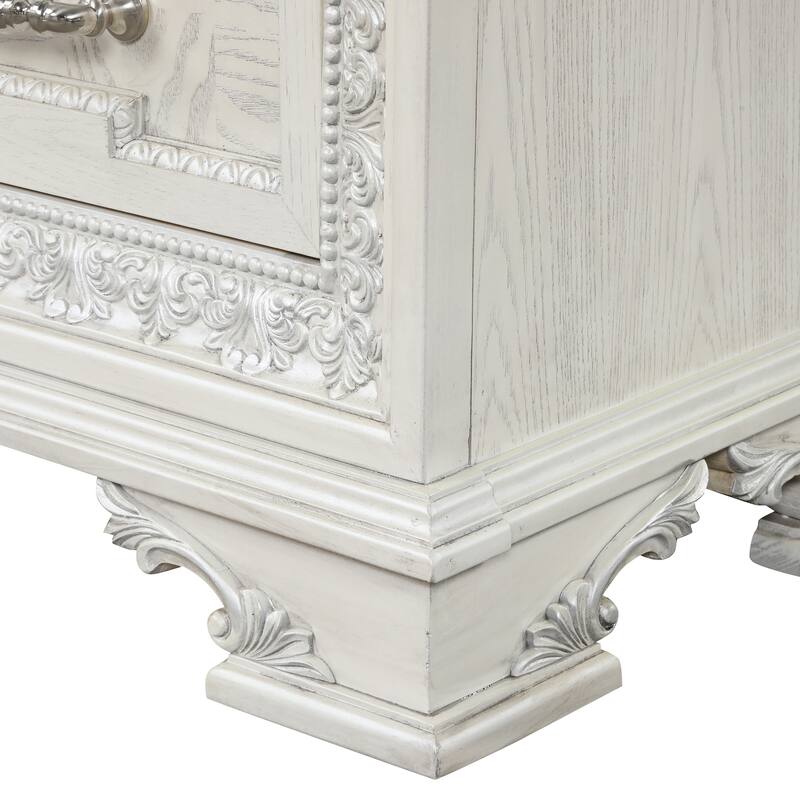 Furniture of America Fornan Traditional Cream White 2-Drawer Nightstand with USB Ports