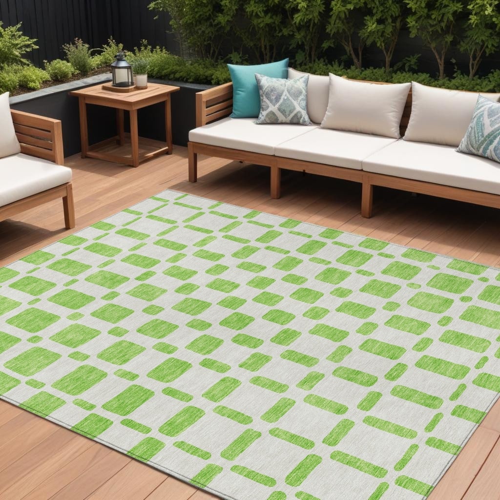 HomeRoots Geometric Transitional Rectangle Outdoor Rug