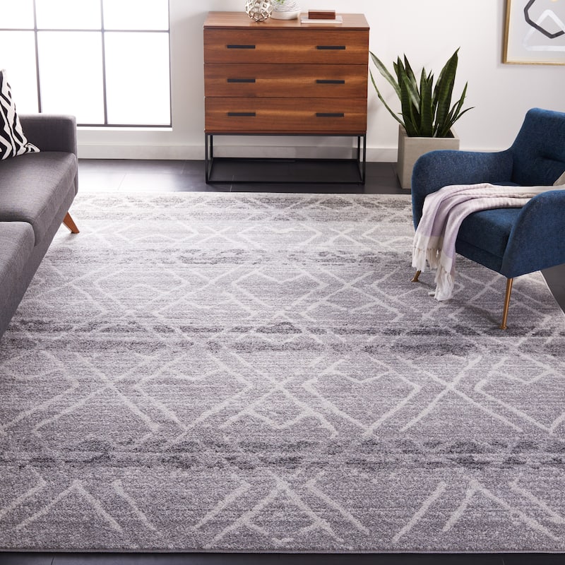SAFAVIEH Adirondack Alessia Vintage Boho Rug - 6' x 9' - Silver/Ivory