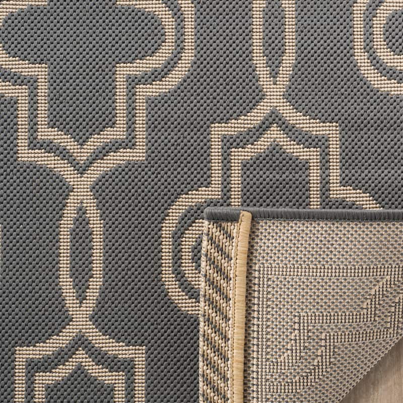 Martha Stewart by SAFAVIEH Marjanca Indoor/ Outdoor Waterproof Rug