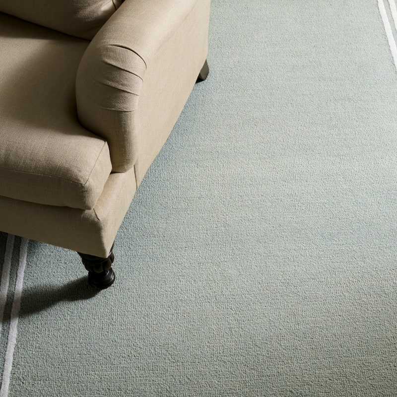 Martha Stewart by SAFAVIEH Handmade Karmila Wool Rug