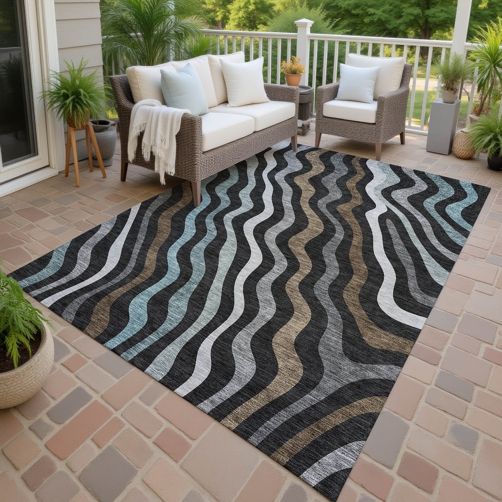 Machine Washable Indoor/ Outdoor Modern Eureka Chantille Rug