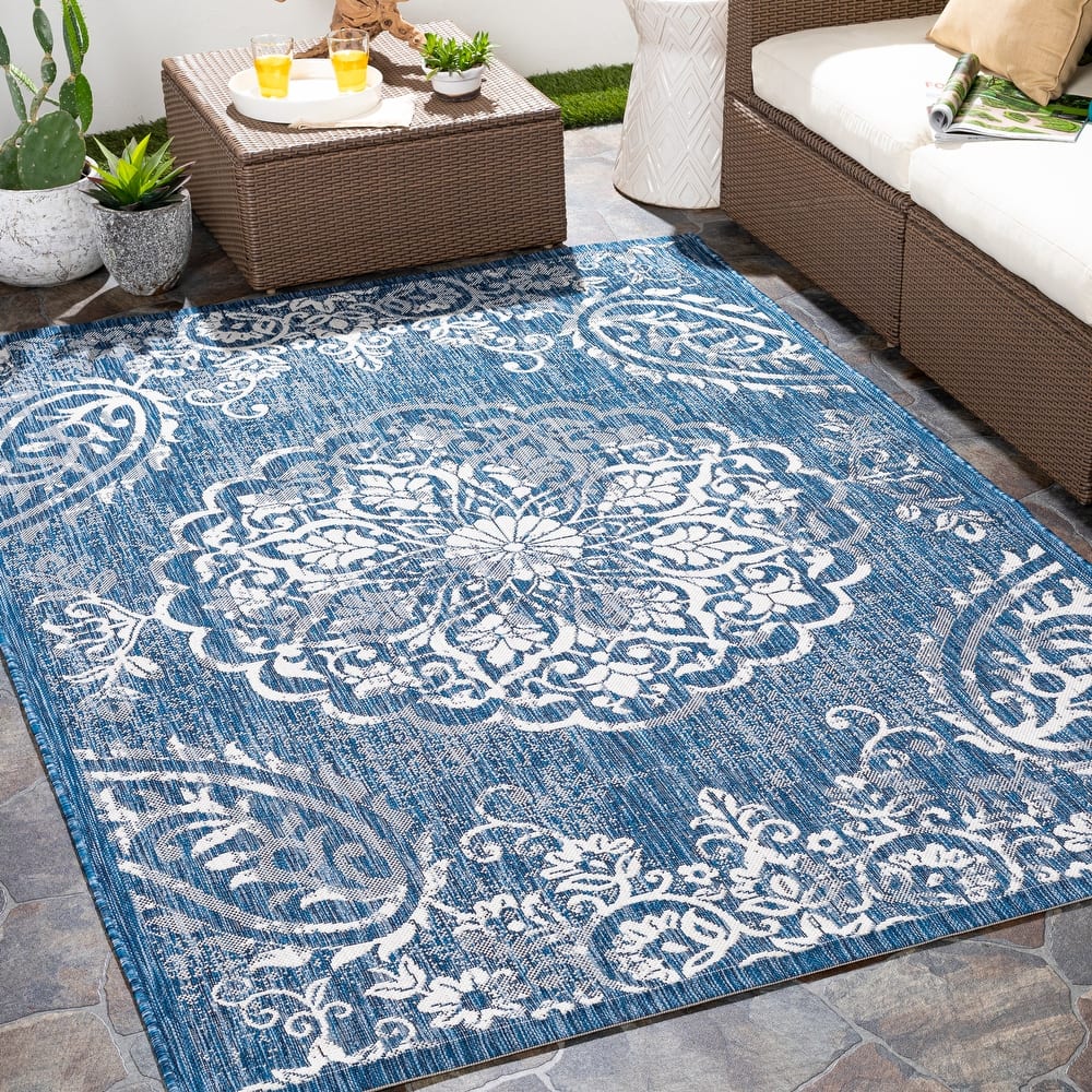 Livabliss Eagean Traditional Indoor/Outdoor Area Rug