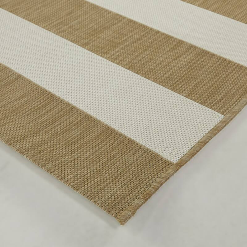 Aleah Traditional Striped Indoor/Outdoor Area Rug