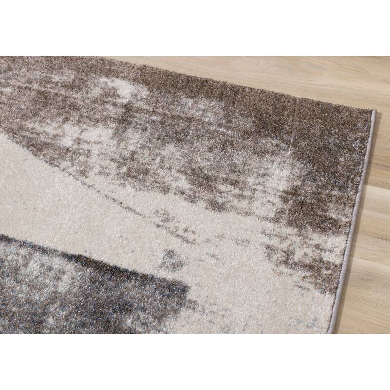 Brookfield Collection - Cream/Brown/Grey Distressed Triangles Rug