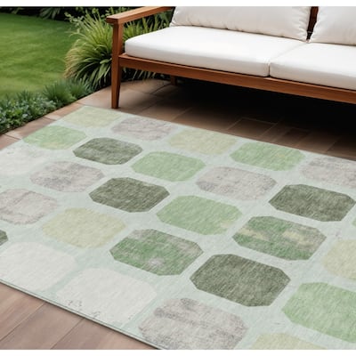 HomeRoots Geometric Transitional Rectangle Outdoor Rug
