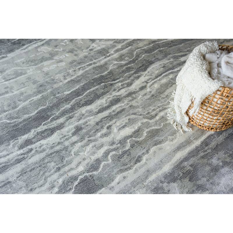 Travertine Silver Wool/Bamboo Silk handloomed Area Rug