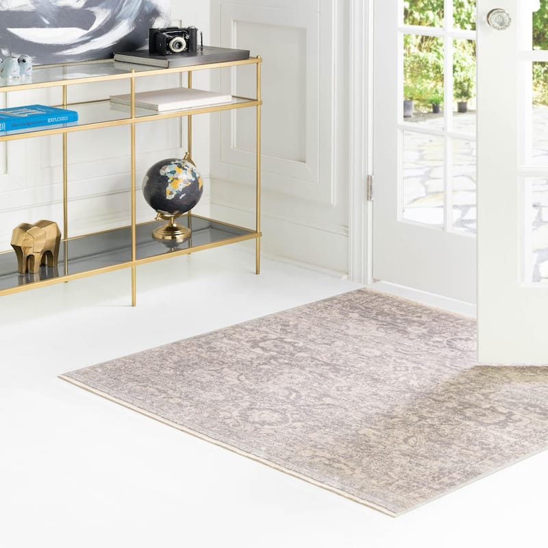 Traditional Nixa Collection Area Rug