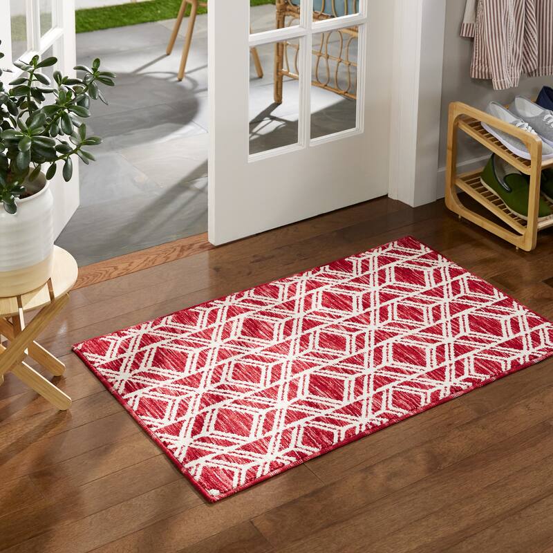 TOWN & COUNTRY EVERYDAY Walker Modern Diamond Everwash Washable Multi-Use Non-Slip Backing Decorative Rug