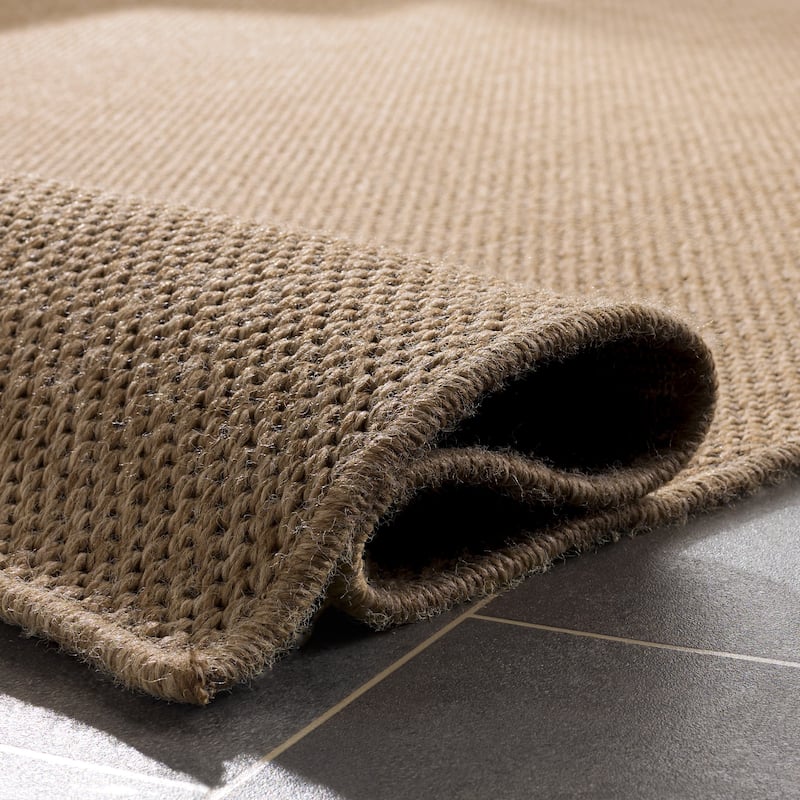 SAFAVIEH Sisal Performance Amelija Washable Indoor/Outdoor Rug - Weather Resistant & Easy Cleaning