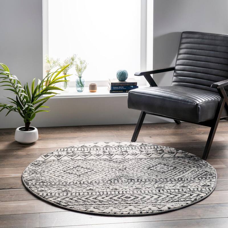 Nuloom Transitional Tribal Becky Area Rug
