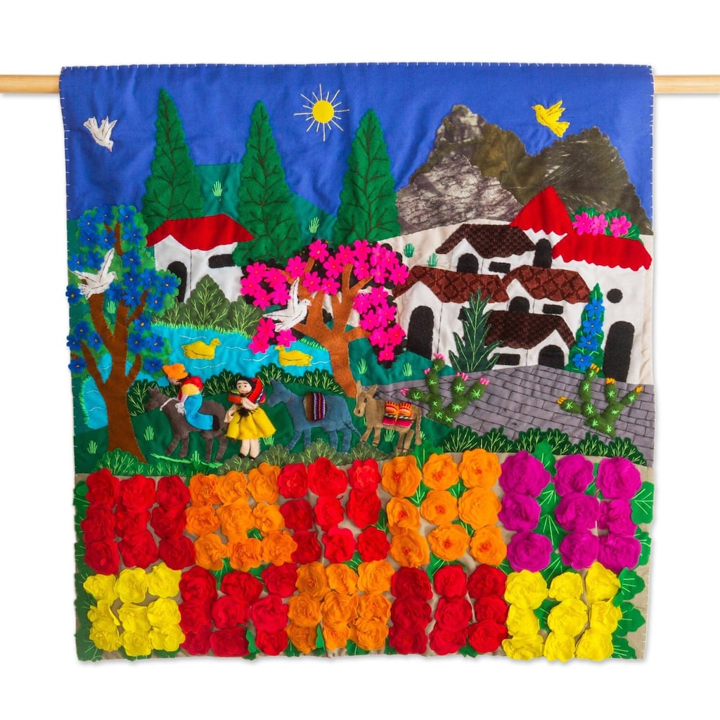 Handmade Rose Ranch Cotton wall hanging (Peru) - 28 x 23 x 4