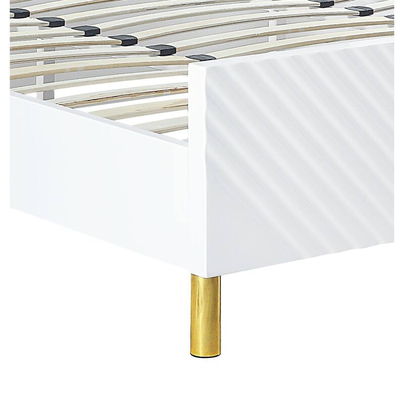 King Size Metal Platform Bed with Wave Pattern Design and 660lbs Weight Capacity