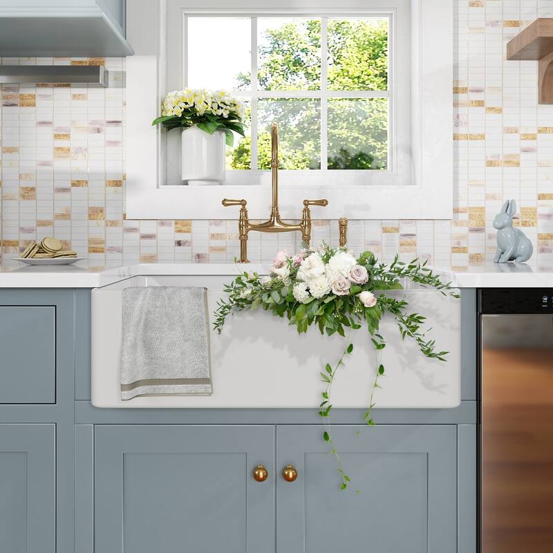 HOROW 30 in. Farmhouse/Apron-Front Single Bowl White Fireclay Kitchen Sink with Bottom Grid and Strainer