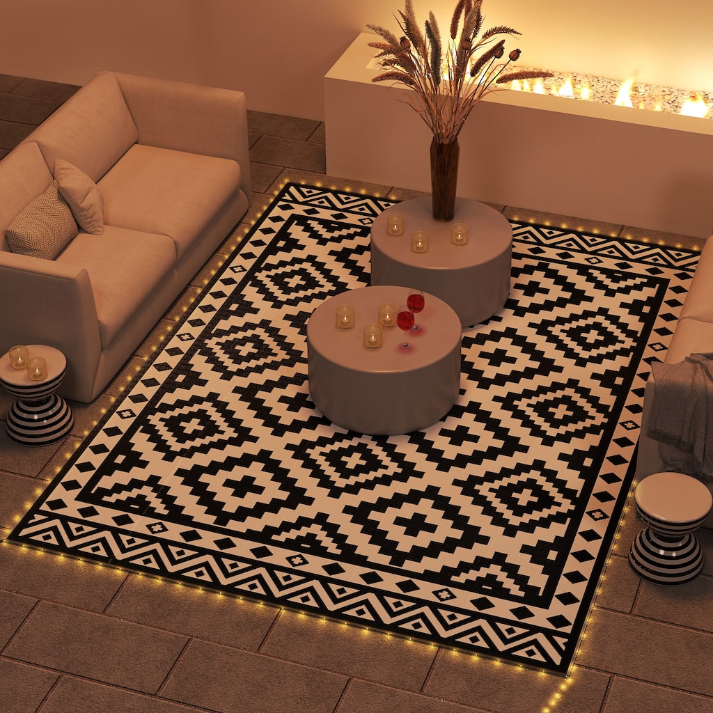 Outsunny Reversible Outdoor Rug Carpet, 12' x 9' Waterproof PP Plastic Straw Rug, Portable RV Camping Mat with LED String Lights