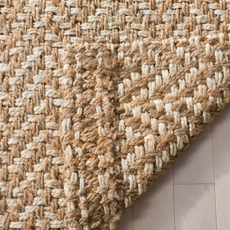 SAFAVIEH Handmade Natural Fiber Arlinda Chevron Jute Rug