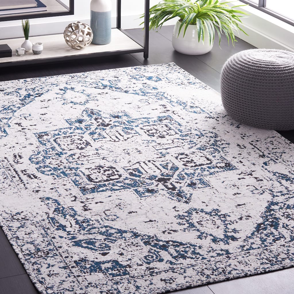 SAFAVIEH Easy Care Machine Washable Atanaska Rug