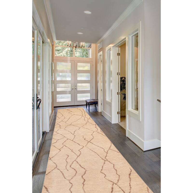 ECARPETGALLERY Hand-knotted Mystique Ivory Wool Rug - 3'0 x 9'9