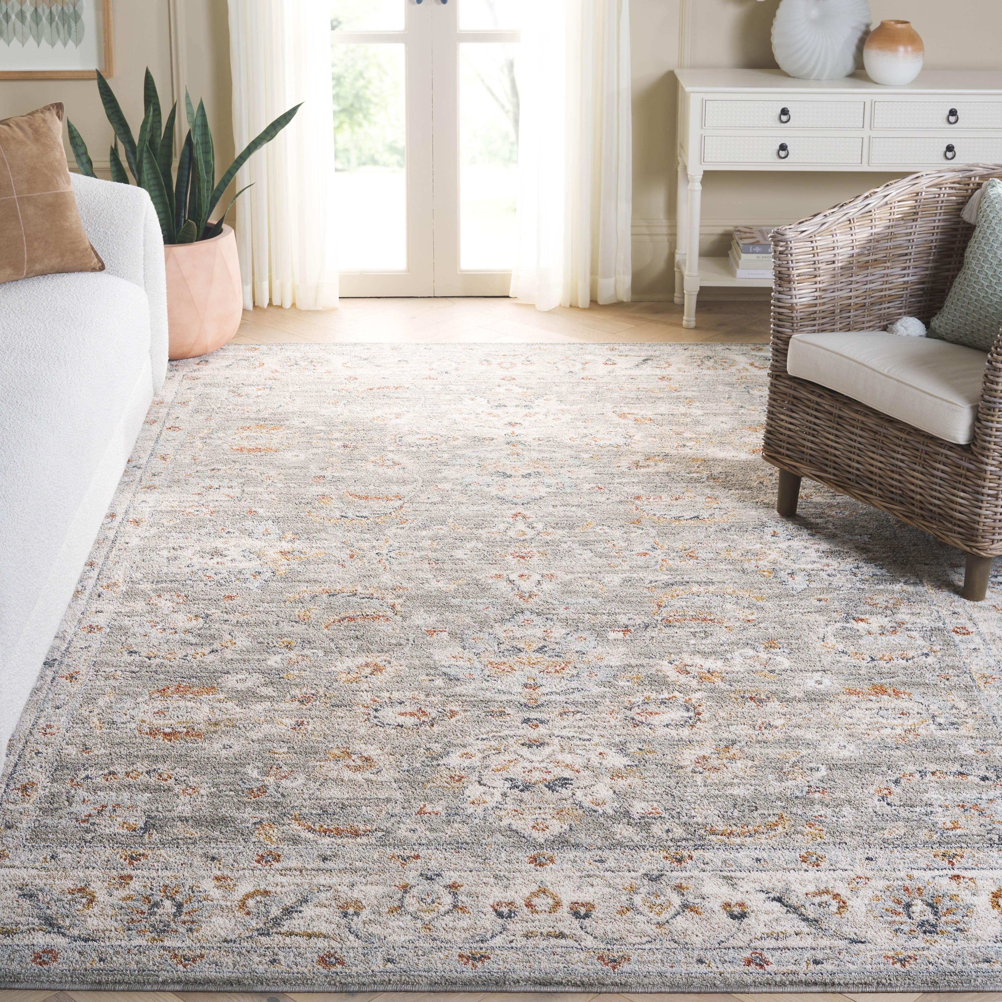 SAFAVIEH Avalon Berglind Traditional Rug