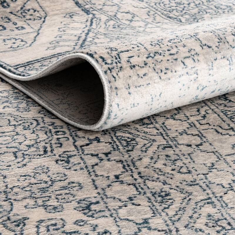 Traditional Haifa Collection Area Rug