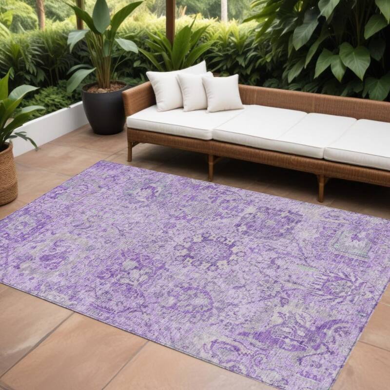 HomeRoots Damask Traditional Rectangle Outdoor Rug - 9' X 12'