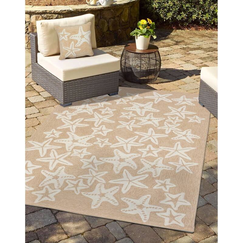 Liora Manne Frontporch Starfish Indoor/Outdoor Pillow Neutral 18" Square