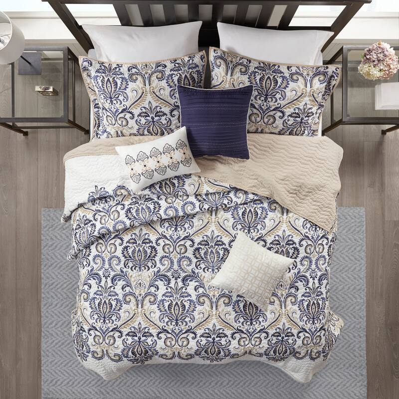 GDF Studio - Cali Reversible Paisley Quilt Set with Throw Pillows