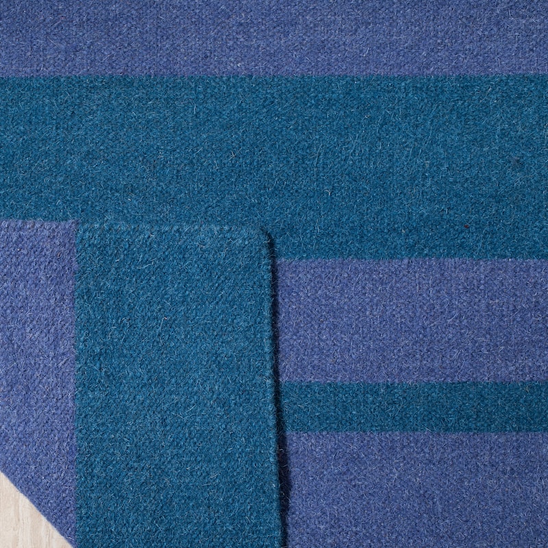 SAFAVIEH Handmade Flatweave Dhurries Svetla Modern Moroccan Wool Rug